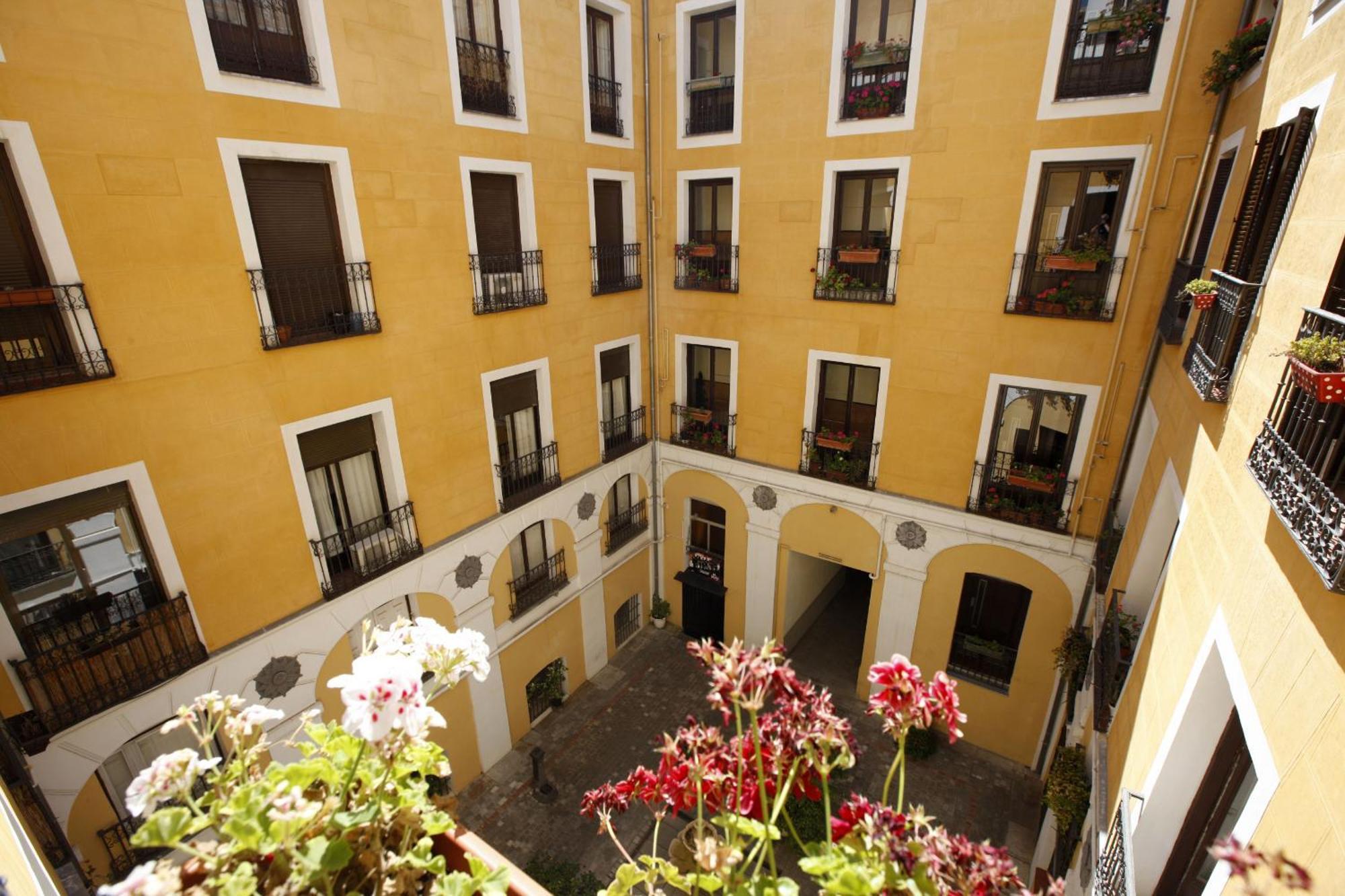 Madrid Centric Suites Ngoại thất bức ảnh